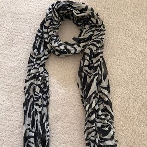 Lightweight Scarf